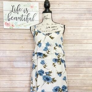 NWT American Eagle Blue and Cream Floral Tiered Sleeveless Dress Large